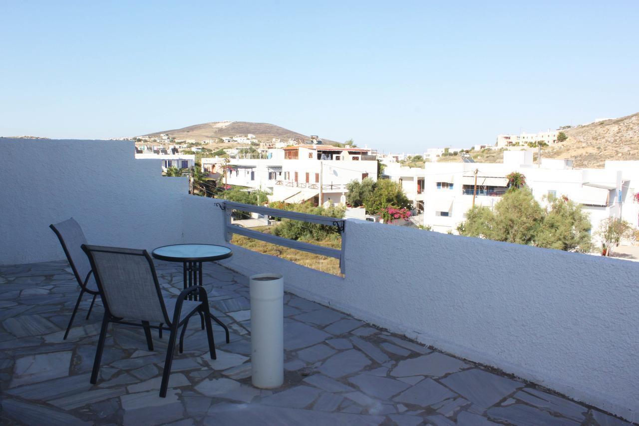 Syros Holidays Vári Exterior foto